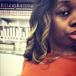 Meet your Posher, Shanoa